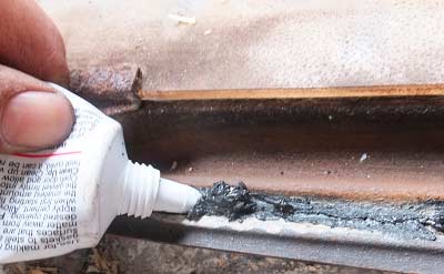 ガスケットボンドをうすく塗る